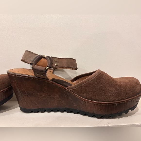 B.O.C Mary Jane Wedge - Picture 3 of 8